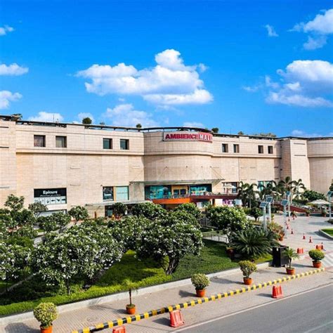 luxury mall vasant kunj